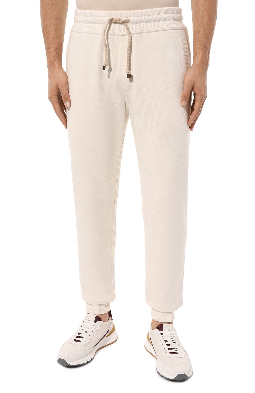 Хлопковые джоггеры BRUNELLO CUCINELLI кремового цвета по цене 138500 руб., арт. MTU23B2207, фото 3 Хлопковые джоггеры BRUNELLO CUCINELLI, арт. MTU23B2207, фото 3