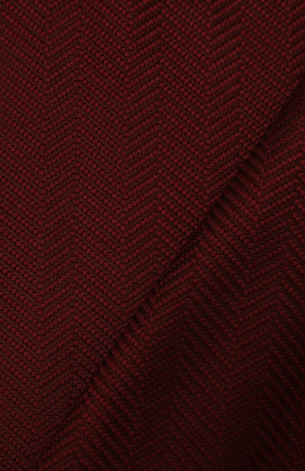 Шелковый платок GIORGIO ARMANI бордового цвета по цене 10950 руб., арт. 360023/4F928, фото 2 Шелковый платок GIORGIO ARMANI, арт. 360023/4F928, фото 2