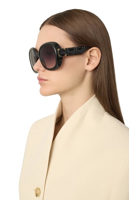 Женские солнцезащитные очки DIOR EYEWEAR черного цвета, арт. LADY 95.22 R2I 10A1 | Фото 2 (Тип очков: С/з; Нос: Не проставлено; Региональные ограничения белый список (Axapta Mercury): Не проставлено; Материал: Пластик; Очки форма: Круглые; Оптика Гендер: оптика-женское)