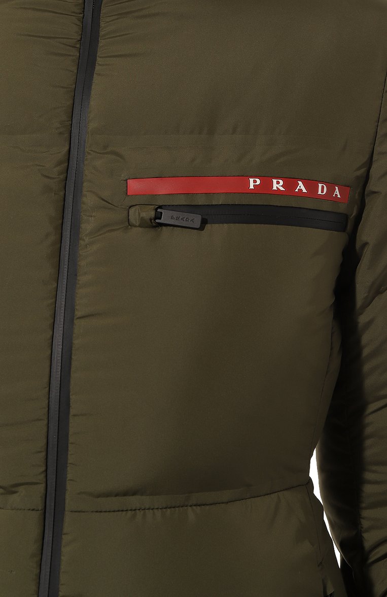 Женский пуховик prada linea rossa PRADA хаки цвета, арт. 29X688-1VL2-F0161-192 | Фото 5 (Материал внешний: Синтетический материал; Рукава: Длинные; Длина (верхняя одежда): Короткие; Стили: Спорт-шик; Нос: Не проставлено; Региональные ограничения белый список (Axapta Mercury): Не проставлено; Кросс-КТ: Пуховик)