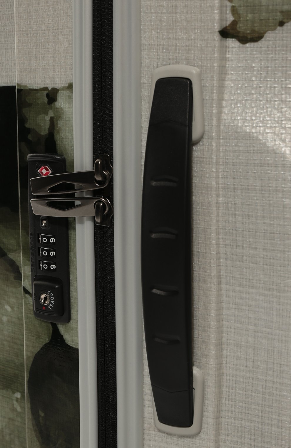 Дорожный чемодан c-lite SAMSONITE светло-зеленого цвета по цене 72250 руб., арт. CS2-24010, фото 4 Дорожный чемодан c-lite SAMSONITE, арт. CS2-24010, фото 4