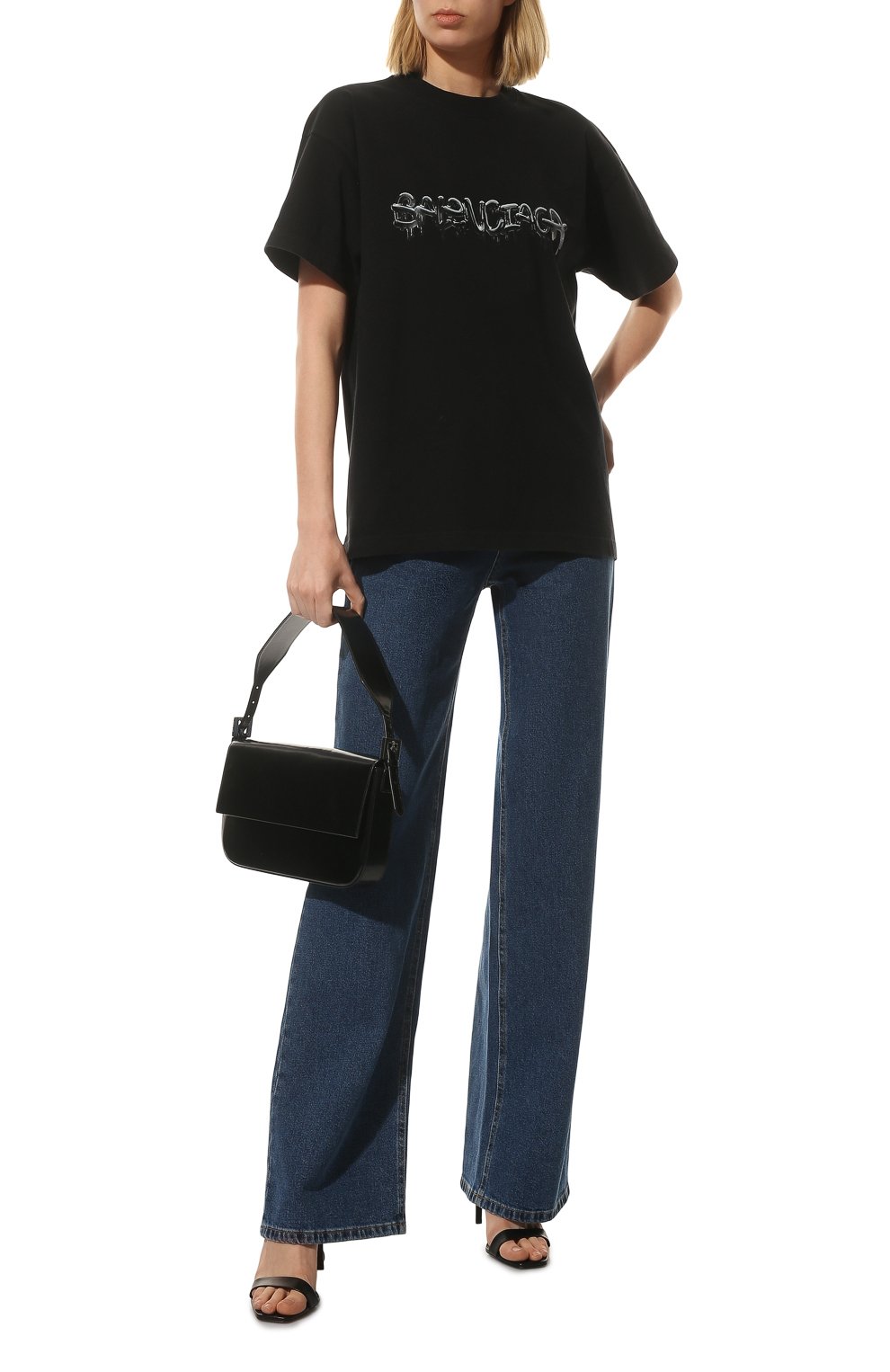 Хлопковая футболка BALENCIAGA черного цвета по цене 79950 руб., арт. 612965/TLVF1, фото 2 Хлопковая футболка BALENCIAGA, арт. 612965/TLVF1, фото 2