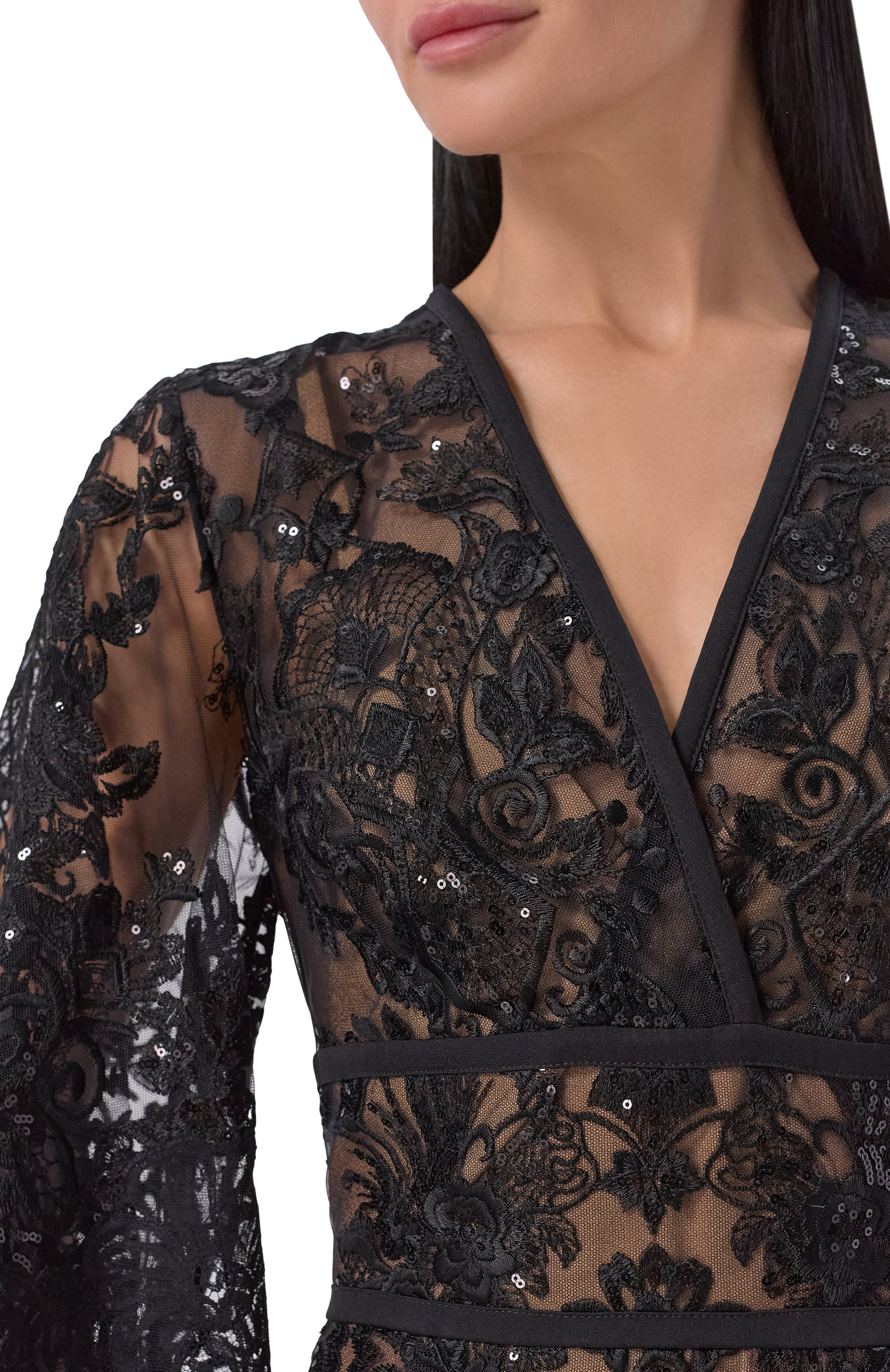 Платье из шелка и вискозы ELIE SAAB черного цвета по цене 557500 руб., арт. D1004NR26/TUL02, фото 4 Платье из шелка и вискозы ELIE SAAB, арт. D1004NR26/TUL02, фото 4