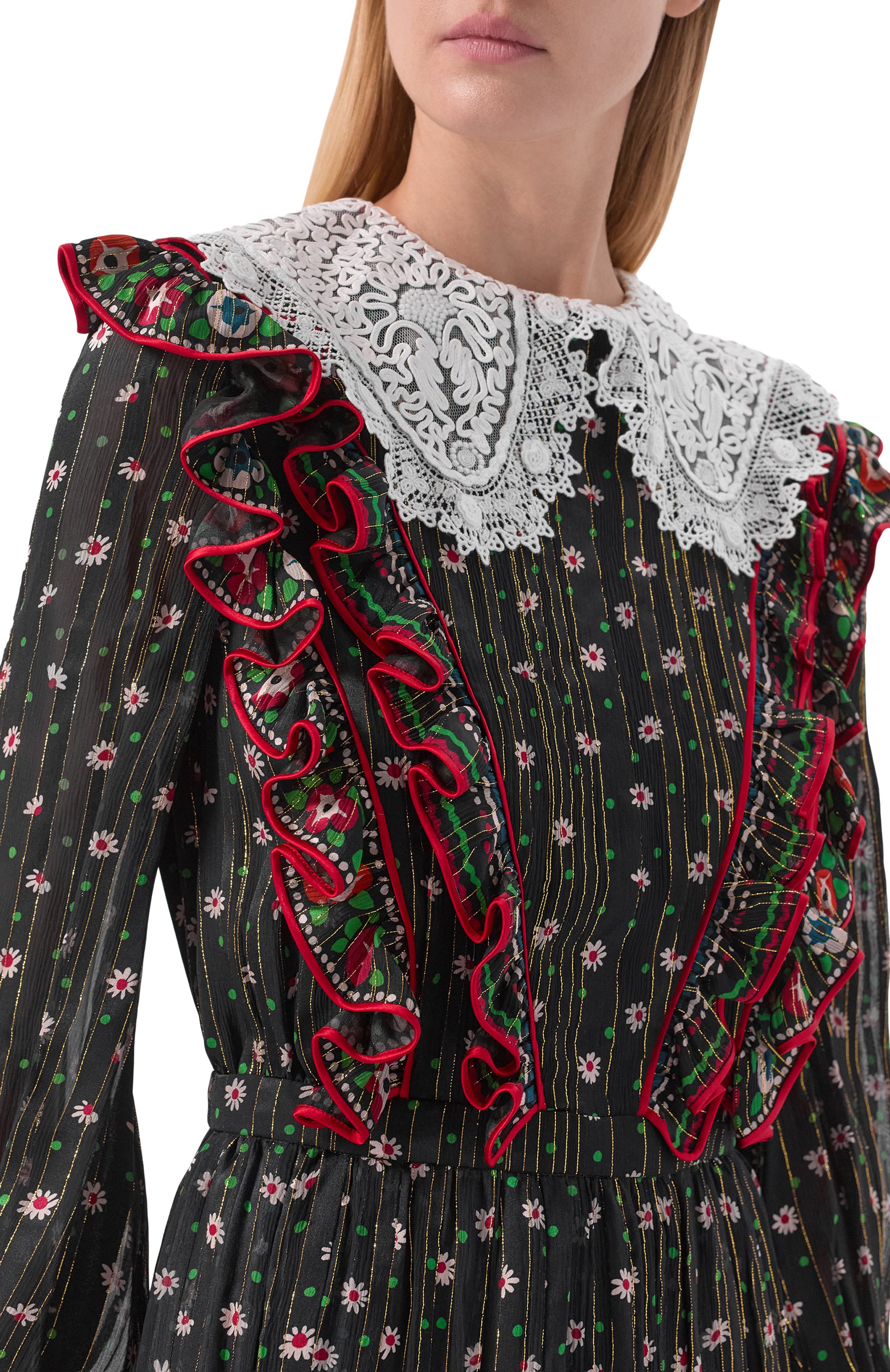 Шелковое платье VALENTINO черного цвета по цене 1070000 руб., арт. 8B3VAGW0/9T3, фото 4 Шелковое платье VALENTINO, арт. 8B3VAGW0/9T3, фото 4