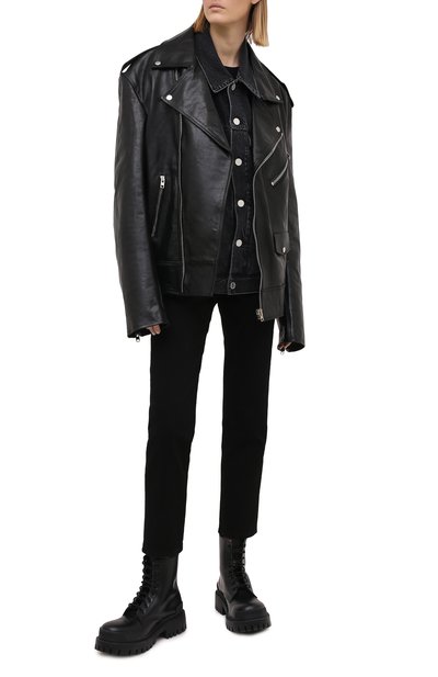 Джинсовая куртка VETEMENTS черного цвета по цене 136000 руб., арт. UE51JA250B 2802/W, фото 2 Джинсовая куртка VETEMENTS, арт. UE51JA250B 2802/W, фото 2