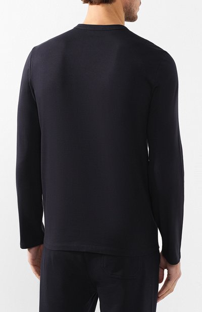 Хлопковый лонгслив MONCLER темно-синего цвета по цене 15700 руб., арт. E1-091-80406-00-8390T, фото 4 Хлопковый лонгслив MONCLER, арт. E1-091-80406-00-8390T, фото 4