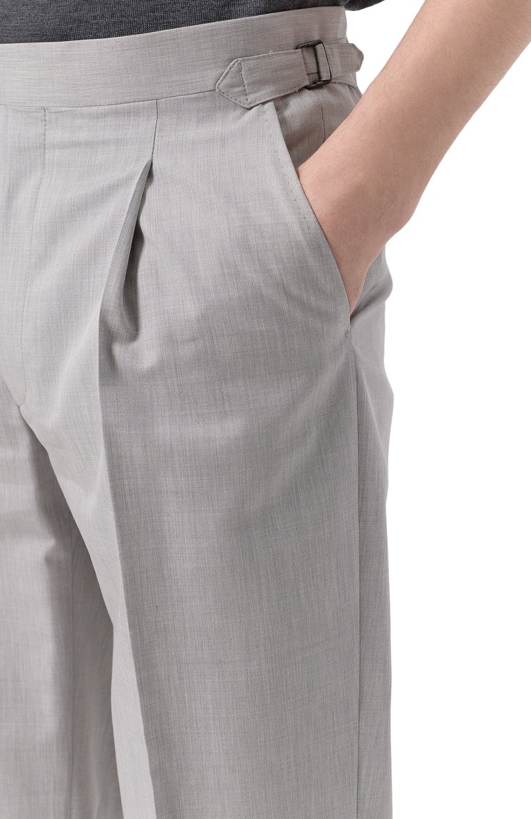 Мужские брюки из шерсти и хлопка CORNELIANI светло-серого цвета, арт. 254L26-2514201 | Фото 5 (Силуэт М (брюки): Чиносы; Длина (брюки, джинсы): Стандартные; Случай: Повседневный; Материал внешний: Шерсть, Хлопок; Стили: Кэжуэл; Автоматизация ТО: Проставлено; Автоматизация состава: Проставлено)