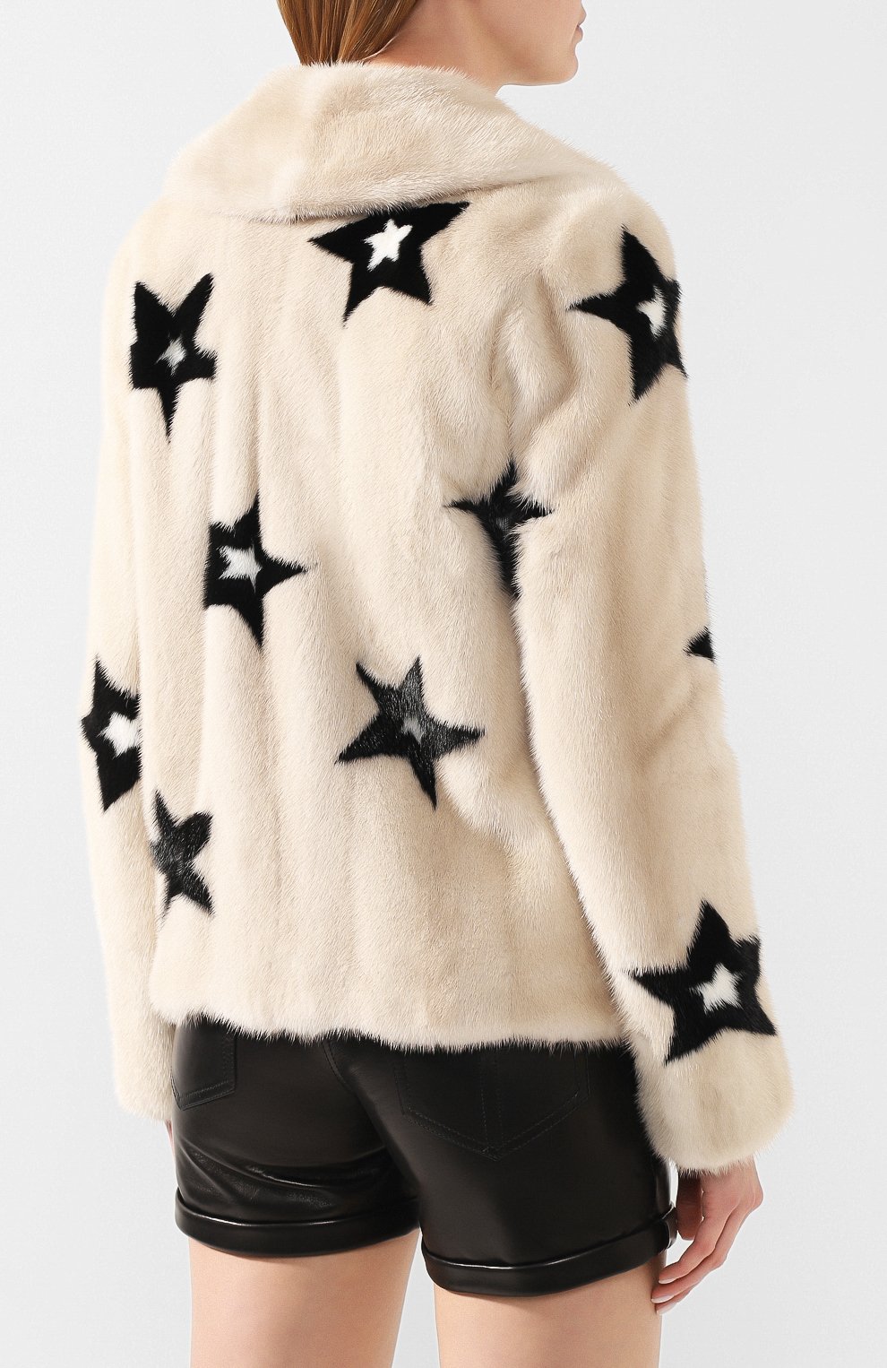Шуба из меха норки SAINT LAURENT кремового цвета по цене 1815000 руб., арт. 574884/Y7IG2, фото 4 Шуба из меха норки SAINT LAURENT, арт. 574884/Y7IG2, фото 4