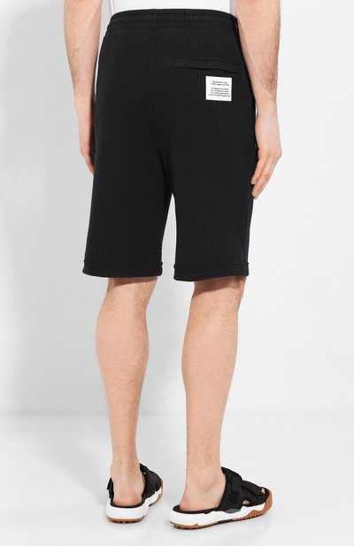 Хлопковые шорты HERON PRESTON черного цвета по цене 21950 руб., арт. HMCI004S208970131001, фото 4 Хлопковые шорты HERON PRESTON, арт. HMCI004S208970131001, фото 4