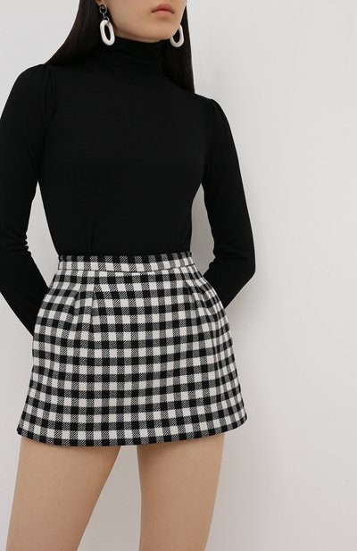 Юбка-шорты REDVALENTINO черно-белого цвета по цене 26850 руб., арт. UR3RFD70/55U, фото 3 Юбка-шорты REDVALENTINO, арт. UR3RFD70/55U, фото 3