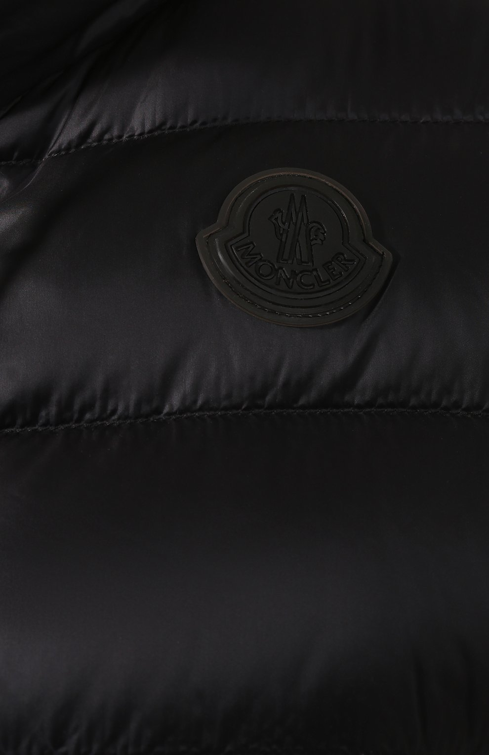 Пуховый жилет pettorina MONCLER черного цвета по цене 28900 руб., арт. F1-093-3G500-00-C0459, фото 5 Пуховый жилет pettorina MONCLER, арт. F1-093-3G500-00-C0459, фото 5