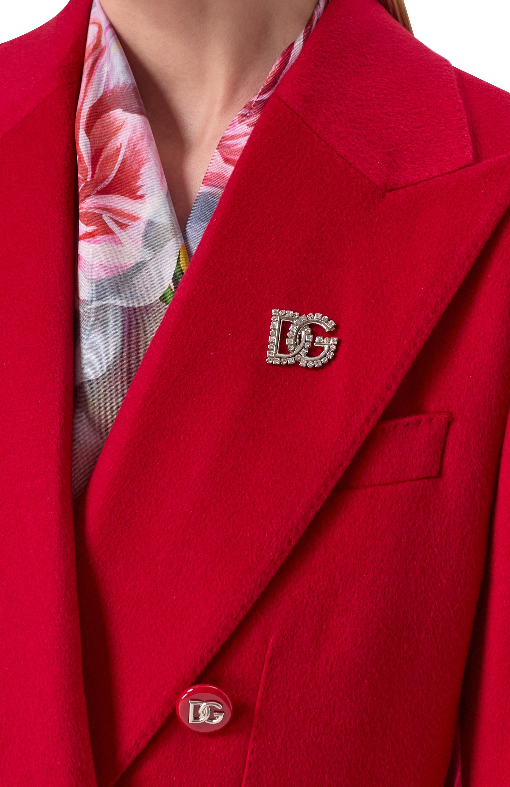 Брошь DOLCE & GABBANA серебряного цвета по цене 48200 руб., арт. WPR2L1 W1111, фото 2 Брошь DOLCE & GABBANA, арт. WPR2L1 W1111, фото 2