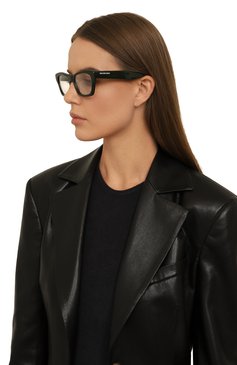 Женские оправа BALENCIAGA темно-зеленого цвета, арт. BB0242 003 | Фото 2 (Тип очков: Оправа; Материал: Пластик; Региональные ограничения белый список (Axapta Mercury): Не проставлено; Нос: Не проставлено; Оптика Гендер: оптика-женское; Очки форма: Прямоугольные)