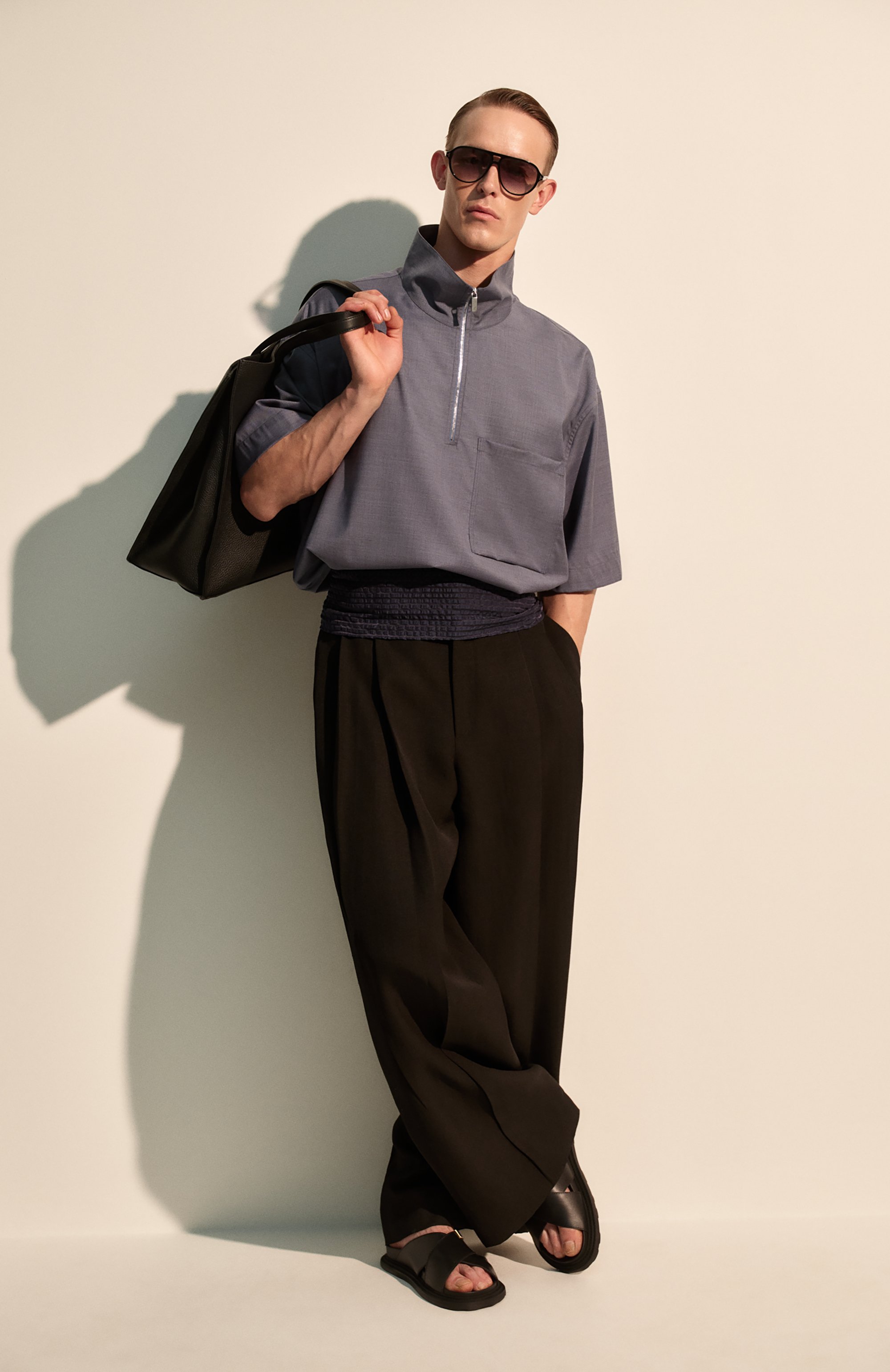 Брюки из вискозы и шелка JIL SANDER черного цвета по цене 259000 руб., арт. J21KA0265/J65005, фото 7 Брюки из вискозы и шелка JIL SANDER, арт. J21KA0265/J65005, фото 7