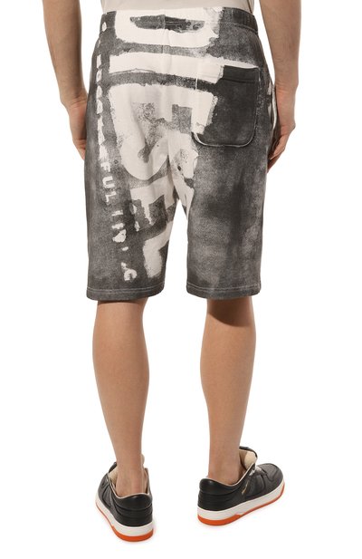 Хлопковые шорты DIESEL серого цвета по цене 20850 руб., арт. A09107/0NFAV, фото 4 Хлопковые шорты DIESEL, арт. A09107/0NFAV, фото 4