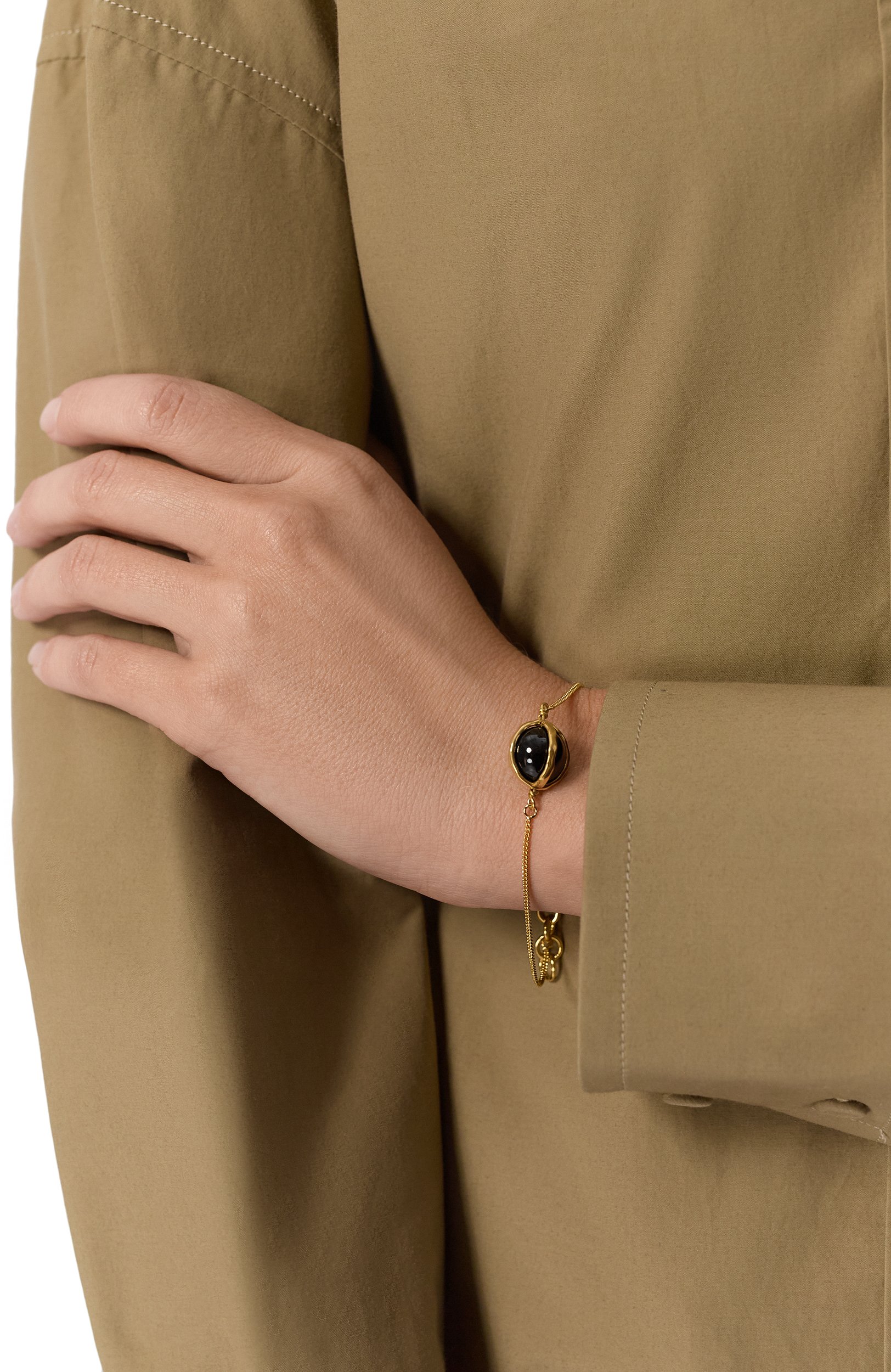 Браслет JIL SANDER черного цвета по цене 92950 руб., арт. J11UY0149/P9377, фото 2 Браслет JIL SANDER, арт. J11UY0149/P9377, фото 2