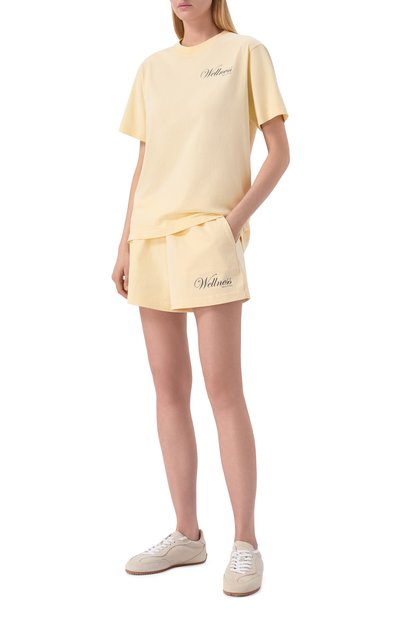 Хлопковая футболка SPORTY AND RICH желтого цвета по цене 12150 руб., арт. T011976083YE02, фото 2 Хлопковая футболка SPORTY AND RICH, арт. T011976083YE02, фото 2