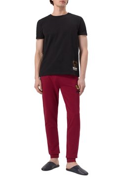 Мужская хлопковая футболка MOSCHINO черного цвета, арт. A0703/4406 | Фото 2 (Драгоценные камни: Проставлено; Рукава: Короткие; Длина (для топов): Стандартные; Материал сплава: Проставлено; Кросс-КТ: домашняя одежда; Тематический товар: Teddy Bear; Материал внешний: Хлопок)