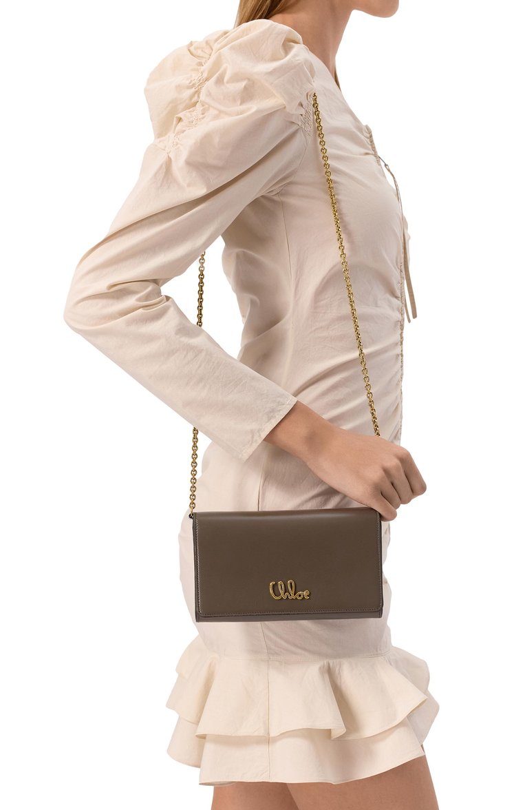 Женская сумка chloé iconic CHLOÉ серого цвета, арт. CHC25SP485016 | Фото 2 (Ремень/цепочка: На ремешке; Материал: Натуральная кожа; Размер: mini)