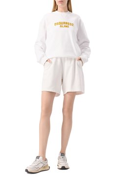 Женские хлопковые шорты DSQUARED2 белого цвета, арт. S72MU0529/S25462 | Фото 2 (Материал внешний: Хлопок; Длина Ж (юбки, платья, шорты): Мини; Драгоценные камни: Проставлено; Материал сплава: Проставлено; Стили: Спорт-шик)