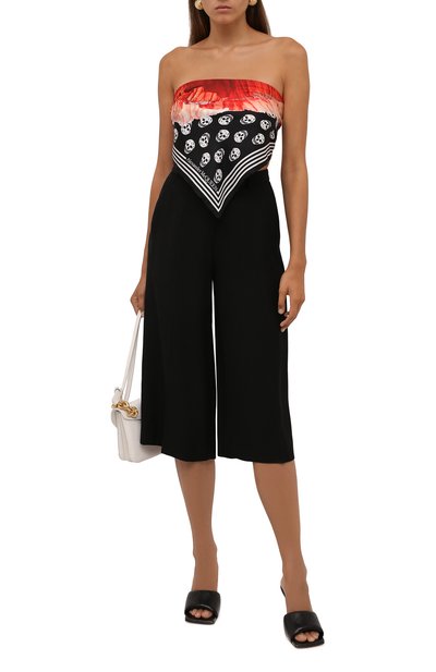 Шелковый платок ALEXANDER MCQUEEN черного цвета по цене 23850 руб., арт. 678094/3001Q, фото 2 Шелковый платок ALEXANDER MCQUEEN, арт. 678094/3001Q, фото 2