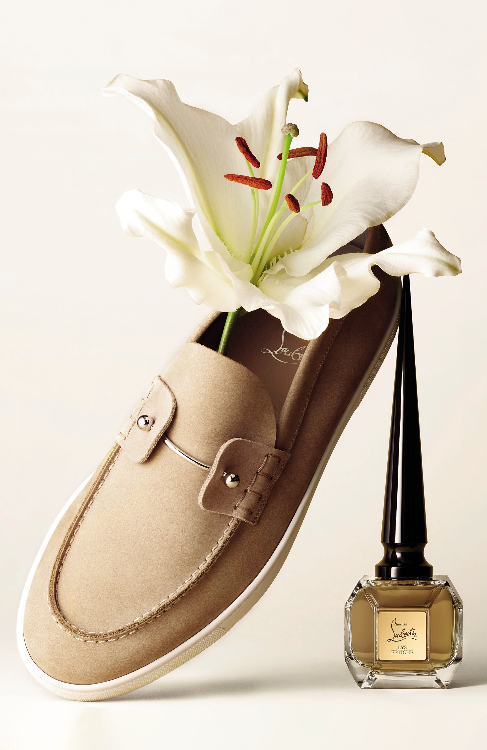 Парфюмерная вода lys fétiche (80ml) CHRISTIAN LOUBOUTIN бесцветного цвета по цене 28470 руб., арт. 8435415121248, фото 3 Парфюмерная вода lys fétiche (80ml) CHRISTIAN LOUBOUTIN, арт. 8435415121248, фото 3