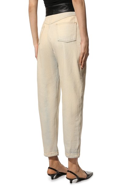 Джинсы ULYANA SERGEENKO кремового цвета по цене 120000 руб., арт. PNT005SS21Denim (0032дж), фото 4 Джинсы ULYANA SERGEENKO, арт. PNT005SS21Denim (0032дж), фото 4
