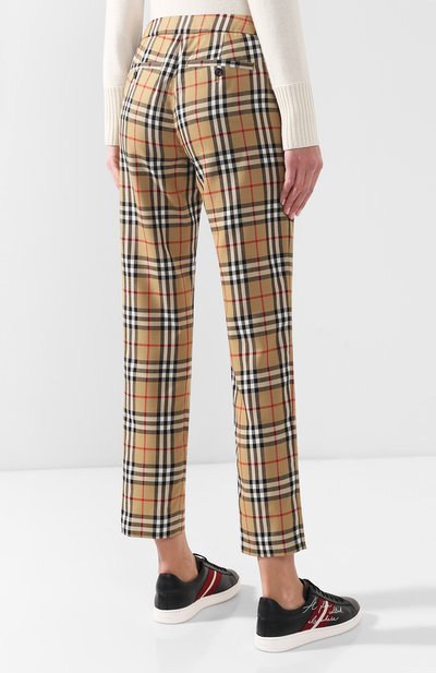 Шерстяные брюки BURBERRY бежевого цвета по цене 87750 руб., арт. 8004058, фото 4 Шерстяные брюки BURBERRY, арт. 8004058, фото 4