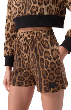 Женские хлопковые шорты DOLCE & GABBANA леопардового цвета, арт. FTC95T/FS785 | Фото 5 (Драгоценные камни: Проставлено; Материал сплава: Проставлено; Длина Ж (юбки, платья, шорты): Мини; Стили: Гламурный; Материал внешний: Хлопок)
