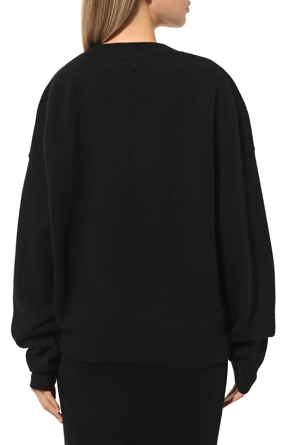 Кашемировый пуловер JACOB LEE черного цвета по цене 105000 руб., арт. WKS022AW24GB, фото 4 Кашемировый пуловер JACOB LEE, арт. WKS022AW24GB, фото 4