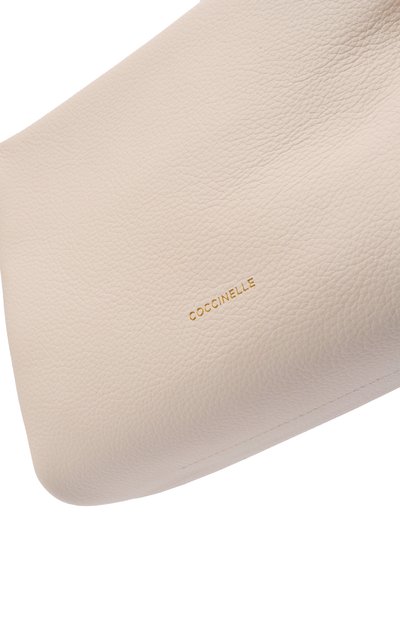 Сумка boheme small COCCINELLE кремового цвета по цене 39900 руб., арт. E1M50580101, фото 3 Сумка boheme small COCCINELLE, арт. E1M50580101, фото 3