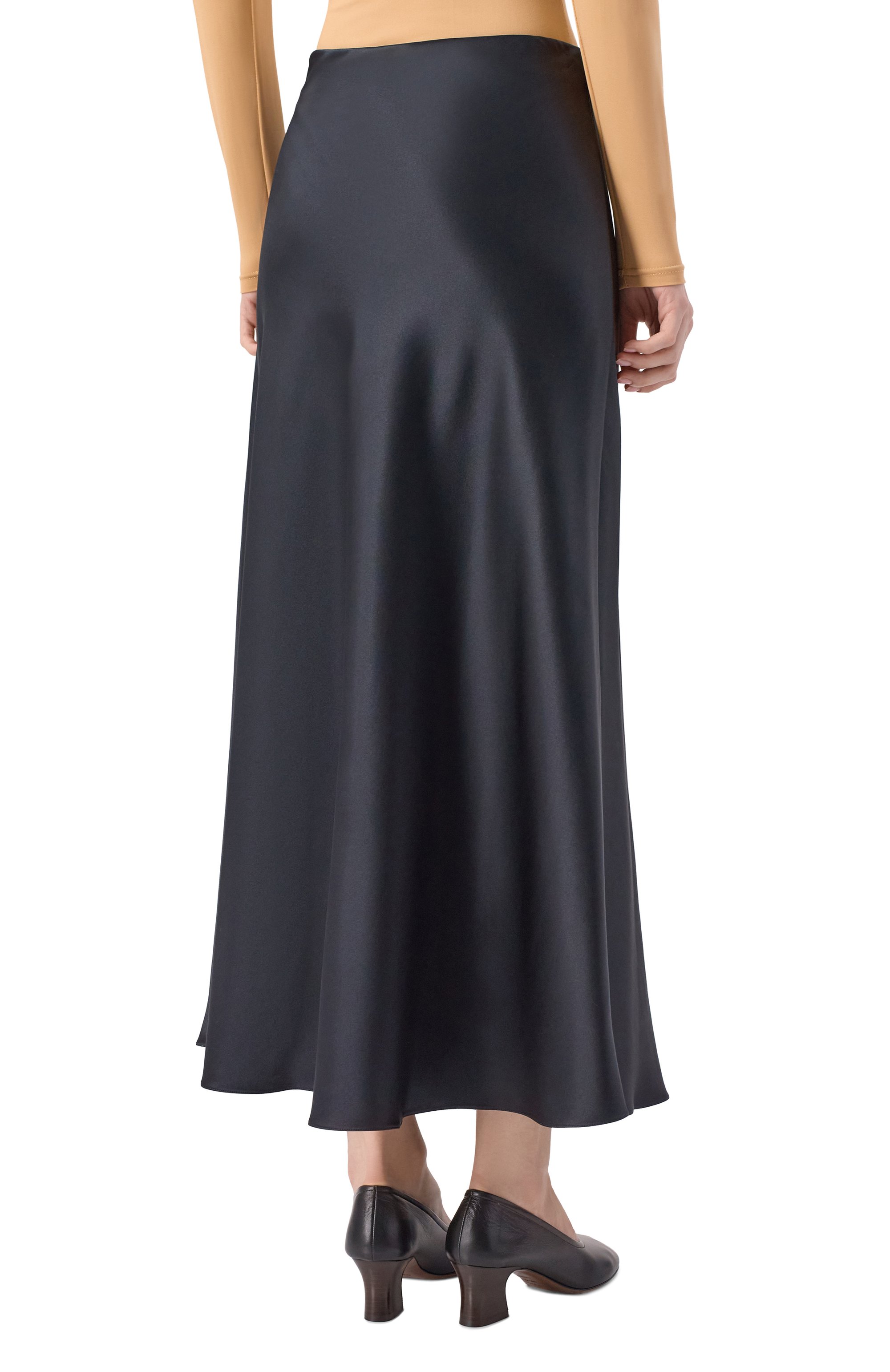 Атласная юбка COLOMBO черного цвета по цене 187500 руб., арт. GN00147/T0603-U, фото 4 Атласная юбка COLOMBO, арт. GN00147/T0603-U, фото 4