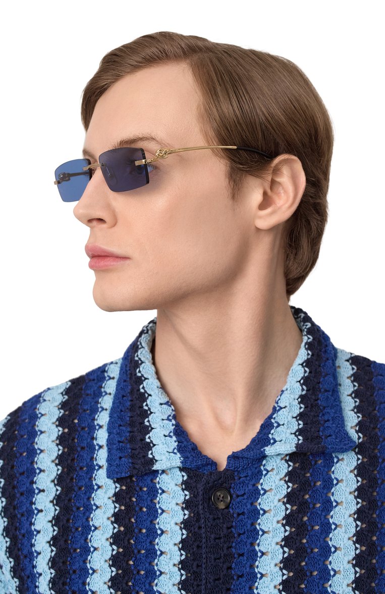 Женские солнцезащитные очки CARTIER синего цвета, арт. CT0430S 004 | Фото 2 (Региональные ограничения белый список (Axapta Mercury): Не проставлено; Нос: Не проставлено; Тип очков: С/з; Материал: Металл; Кросс-КТ: С/з-унисекс; Очки форма: Прямоугольные, Безоправные; Оптика Гендер: оптика-унисекс)