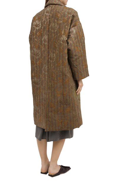 Пальто UMA WANG бежевого цвета по цене 183000 руб., арт. A0 W UW8026, фото 4 Пальто UMA WANG, арт. A0 W UW8026, фото 4