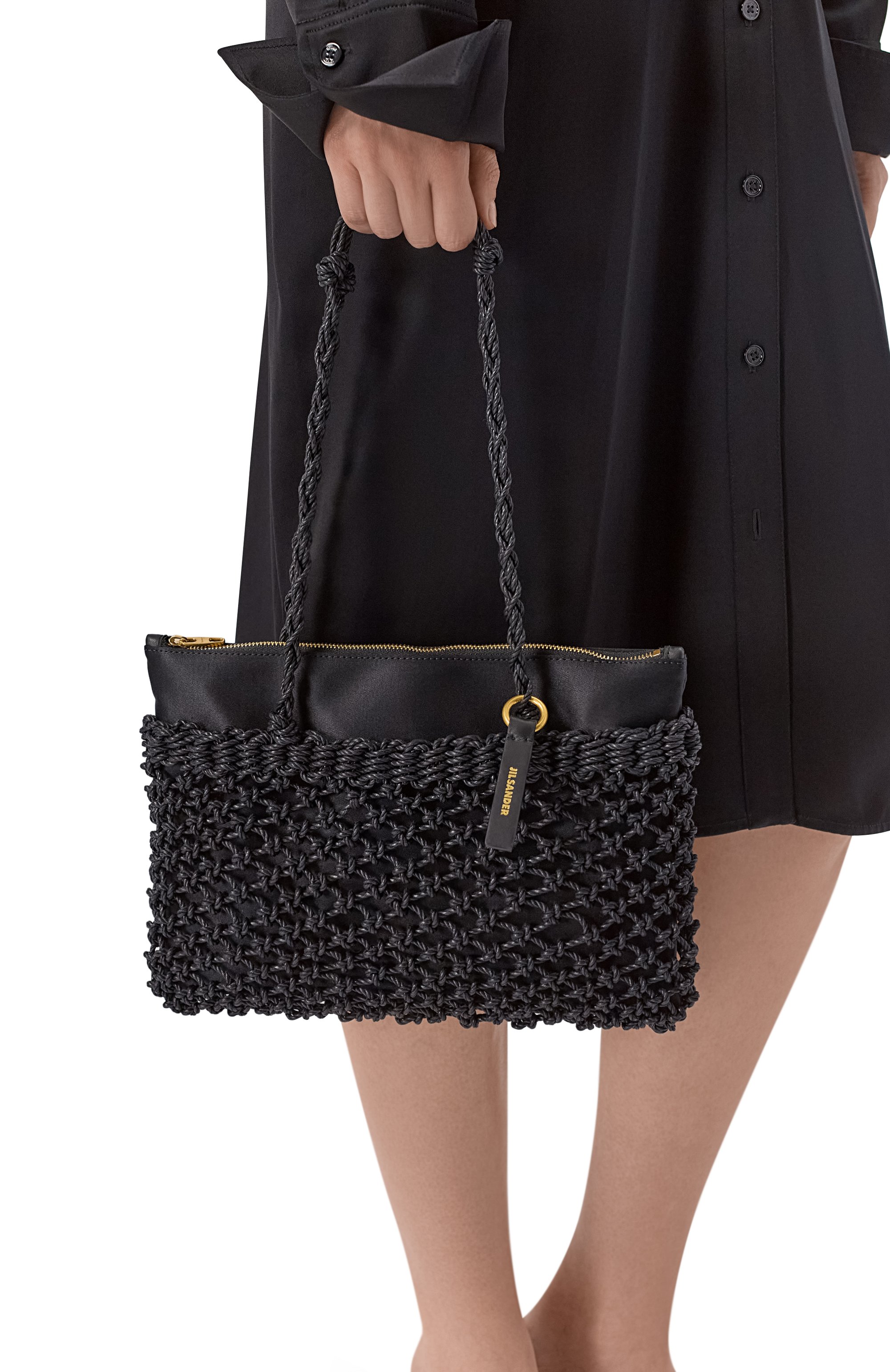 Сумка tangle JIL SANDER черного цвета по цене 133000 руб., арт. J07ZH0069/P9340, фото 2 Сумка tangle JIL SANDER, арт. J07ZH0069/P9340, фото 2