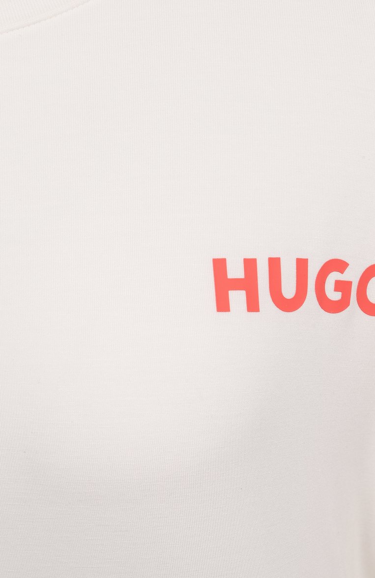 Женская футболка из вискозы HUGO белого цвета, арт. 50490707 | Фото 6 (Материал внешний: Вискоза; Нос: Не проставлено; Женское Кросс-КТ: Футболка-одежда; Стили: Кэжуэл; Принт: С принтом)