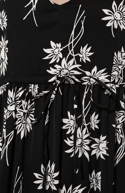 Платье из вискозы A.P.C. черно-белого цвета по цене 43950 руб., арт. VIAKKF35006LZZ, фото 5 Платье из вискозы A.P.C., арт. VIAKKF35006LZZ, фото 5