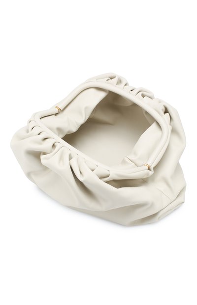Клатч pouch BOTTEGA VENETA белого цвета по цене 259500 руб., арт. 576227/VCP40, фото 4 Клатч pouch BOTTEGA VENETA, арт. 576227/VCP40, фото 4