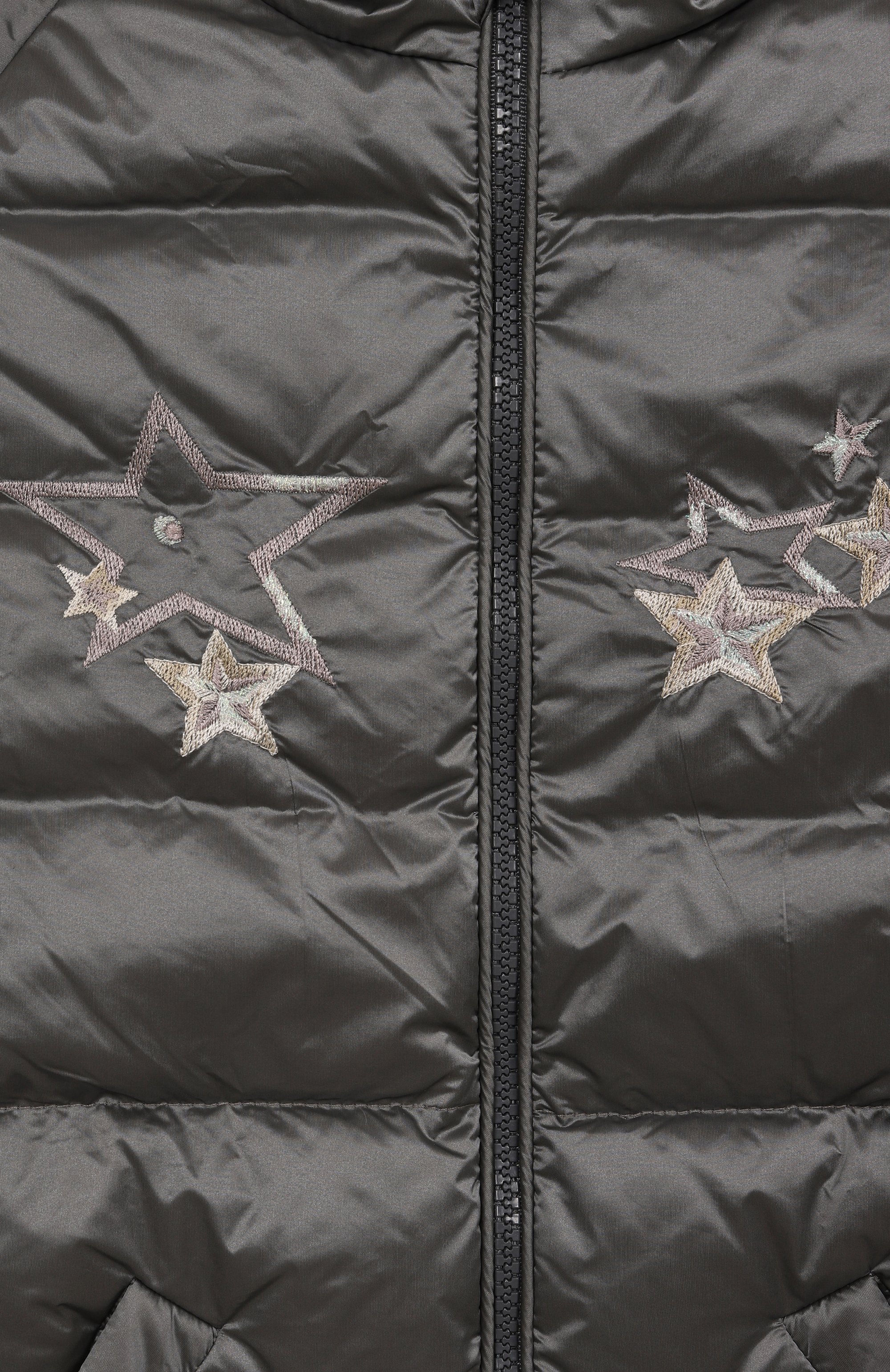 Пуховый комбинезон CHEPE серого цвета по цене 15000 руб., арт. 391399, фото 3 Пуховый комбинезон CHEPE, арт. 391399, фото 3