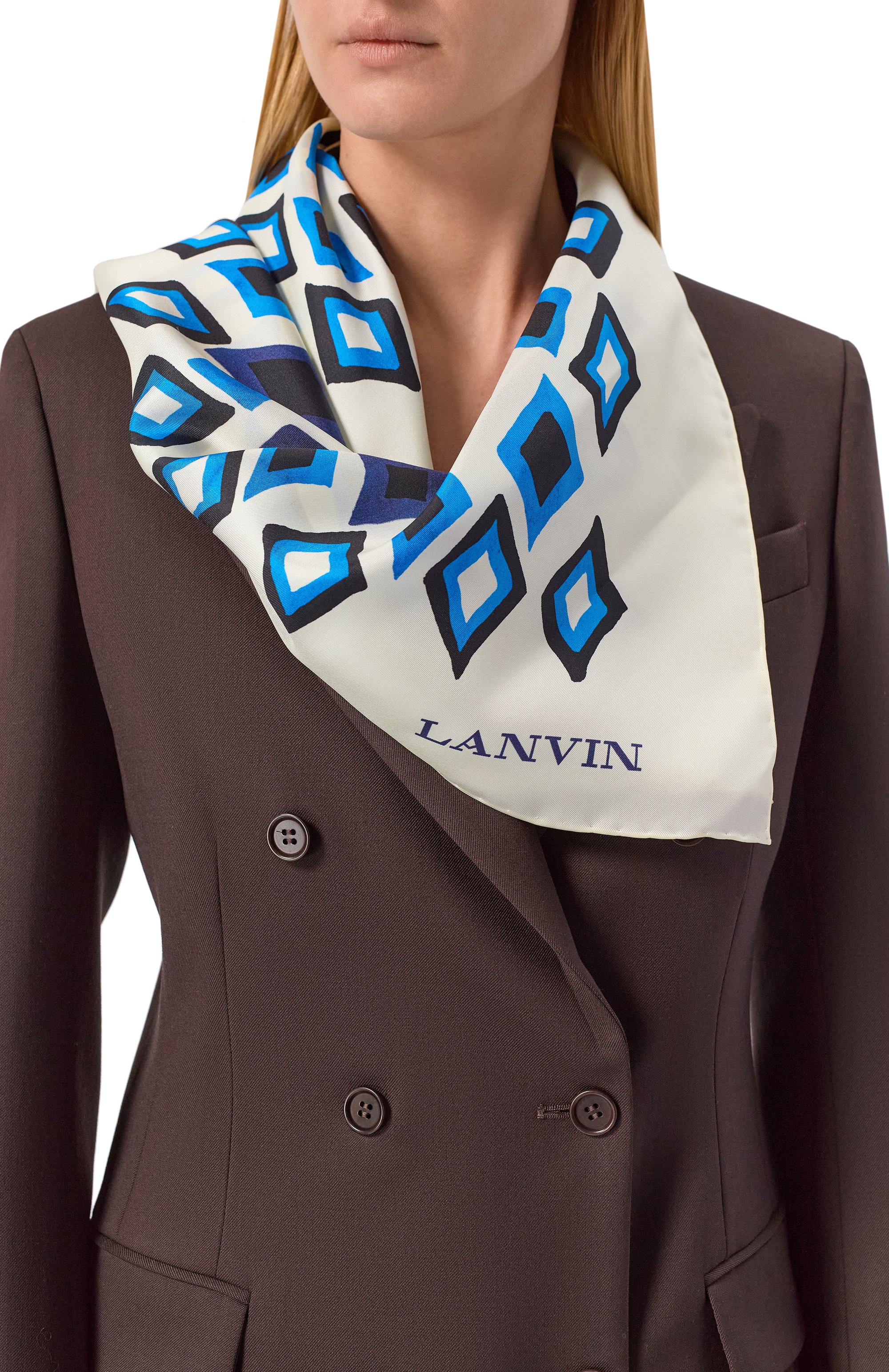 Шелковый платок LANVIN молочного цвета по цене 37900 руб., арт. 710009394, фото 2 Шелковый платок LANVIN, арт. 710009394, фото 2