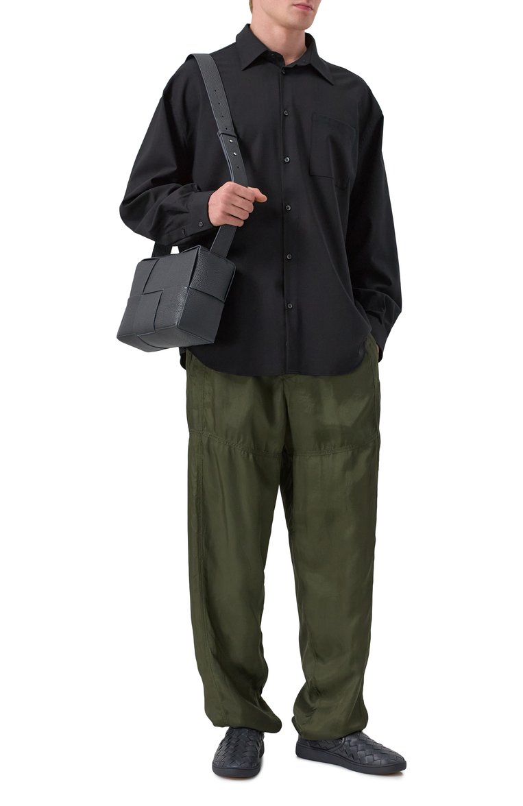 Мужская сумка arco medium BOTTEGA VENETA темно-серого цвета, арт. 731165 V4FV1 | Фото 7 (Ремень/цепочка: На ремешке; Размер: medium; Материал: Натуральная кожа; Автоматизация ТО: Проставлено; Автоматизация состава: Проставлено)