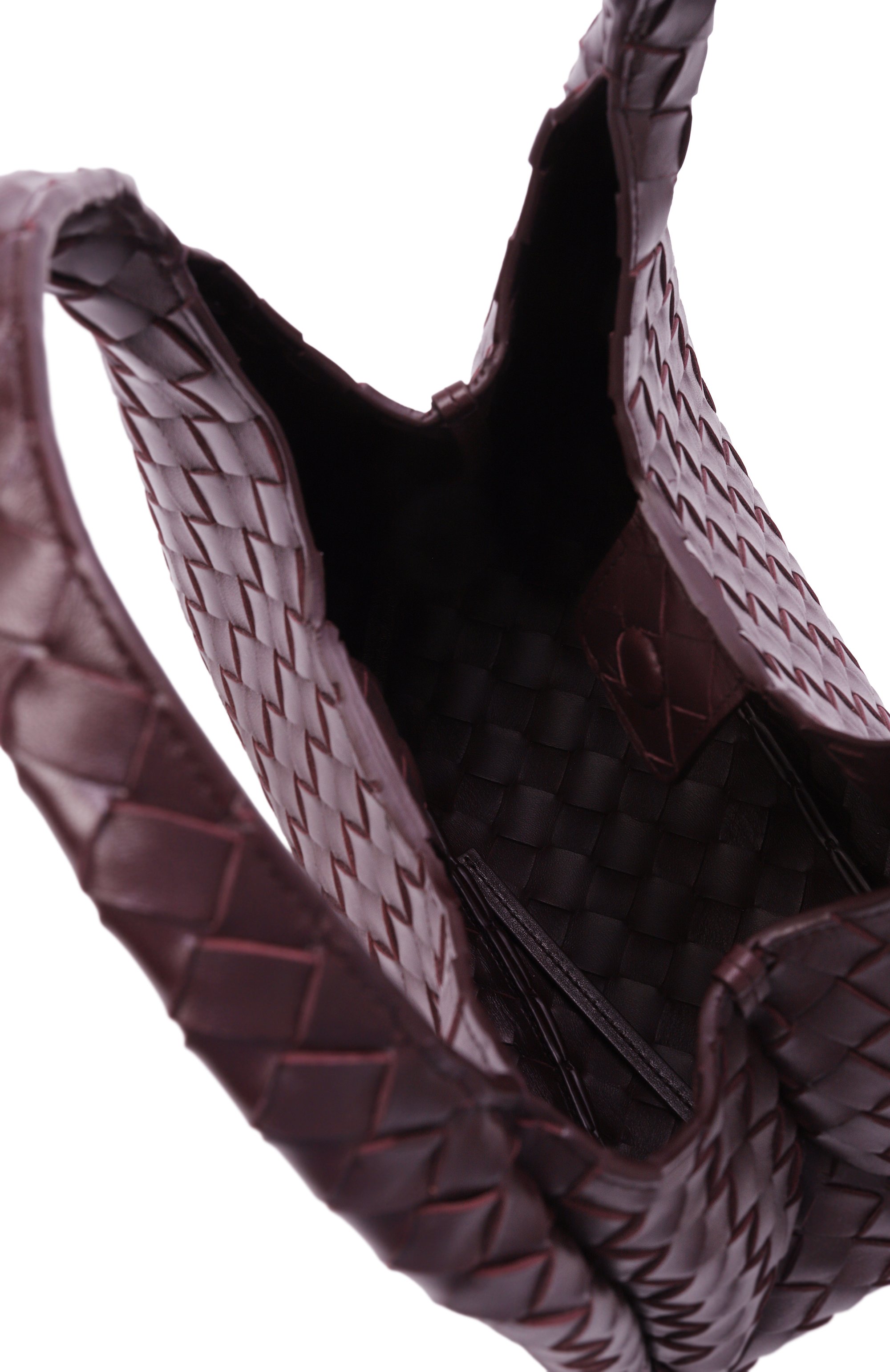 Сумка campana small BOTTEGA VENETA бордового цвета по цене 459500 руб., арт. 854248/V4SC0, фото 5 Сумка campana small BOTTEGA VENETA, арт. 854248/V4SC0, фото 5