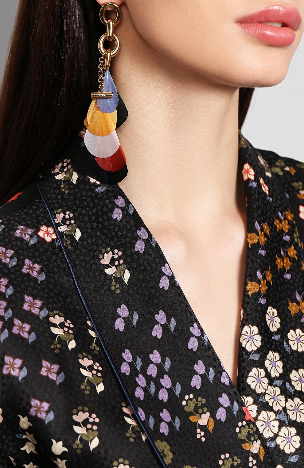 Серьги vikky CHLOÉ золотого цвета по цене 75950 руб., арт. CHC19SFE68BFT, фото 4 Серьги vikky CHLOÉ, арт. CHC19SFE68BFT, фото 4