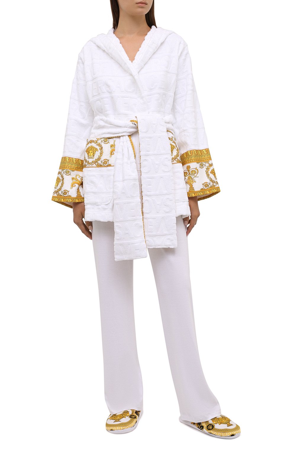 Хлопковый халат VERSACE белого цвета по цене 74950 руб., арт. ZACJ00019/ZC0SP052, фото 2 Хлопковый халат VERSACE, арт. ZACJ00019/ZC0SP052, фото 2
