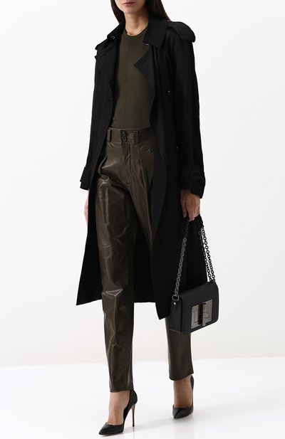 Приталенный шелковый топ с круглым вырезом TOM FORD хаки цвета по цене 58500 руб., арт. 118TSJ199-FAX290, фото 2 Приталенный шелковый топ с круглым вырезом TOM FORD, арт. 118TSJ199-FAX290, фото 2