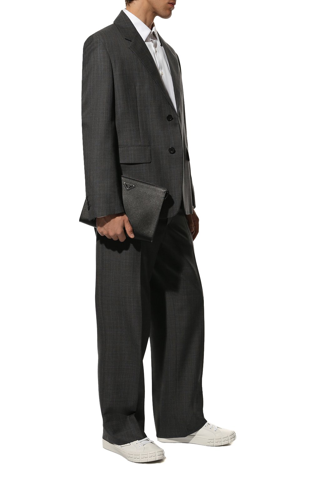 Кожаная папка для документов PRADA черного цвета по цене 125000 руб., арт. 2VF030-9Z2-F0002-OOO, фото 7 Кожаная папка для документов PRADA, арт. 2VF030-9Z2-F0002-OOO, фото 7