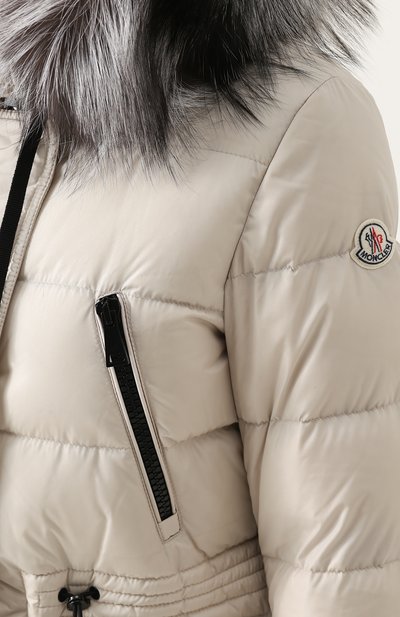 Приталенный стеганый пуховик с меховой отделкой капюшона MONCLER, арт. C2-093-49885-25-54155, фото 5