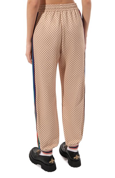 Джоггеры GUCCI бежевого цвета по цене 141120 руб., арт. 655198 XJDFP, фото 4 Джоггеры GUCCI, арт. 655198 XJDFP, фото 4