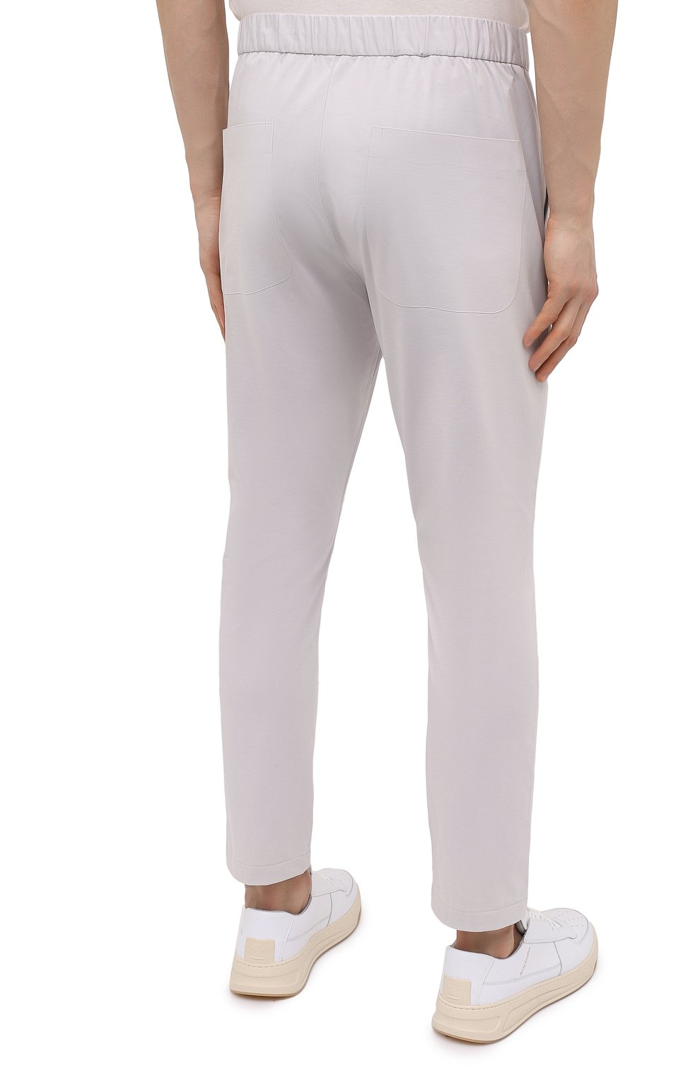 Брюки KAZUYUKI KUMAGAI светло-серого цвета по цене 41050 руб., арт. AP11-225, фото 4 Брюки KAZUYUKI KUMAGAI, арт. AP11-225, фото 4