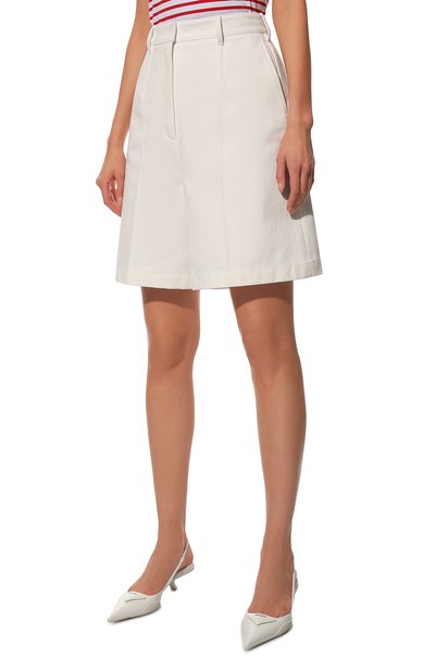 Хлопковые шорты PRADA молочного цвета по цене 110000 руб., арт. P232G-10VM-F0009-221, фото 3 Хлопковые шорты PRADA, арт. P232G-10VM-F0009-221, фото 3
